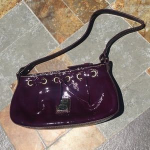 Dooney & Bourke hand bag
